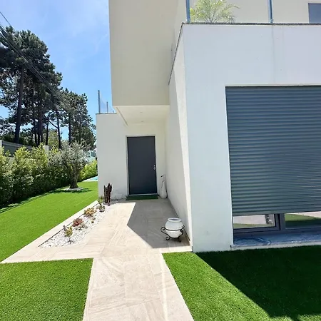 - Relaxing Oasis, 10 Mins To Beach, Near Lisbon