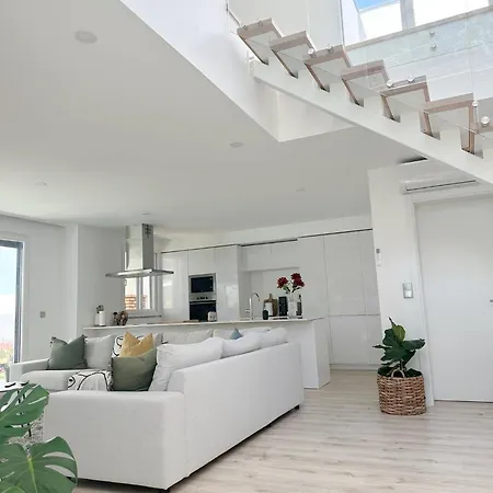 - Relaxing Oasis, 10 Mins To Beach, Near Lisbon Villa