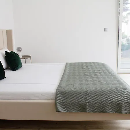 - Relaxing Oasis, 10 Mins To Beach, Near Lisbon * Amora