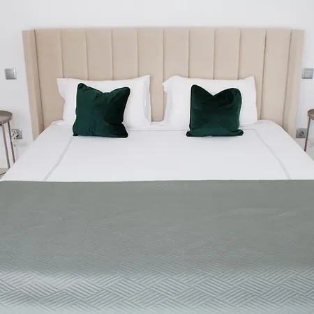 - Relaxing Oasis, 10 Mins To Beach, Near Lisbon